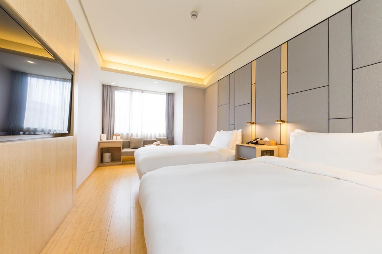 Ji 3* Shanghai